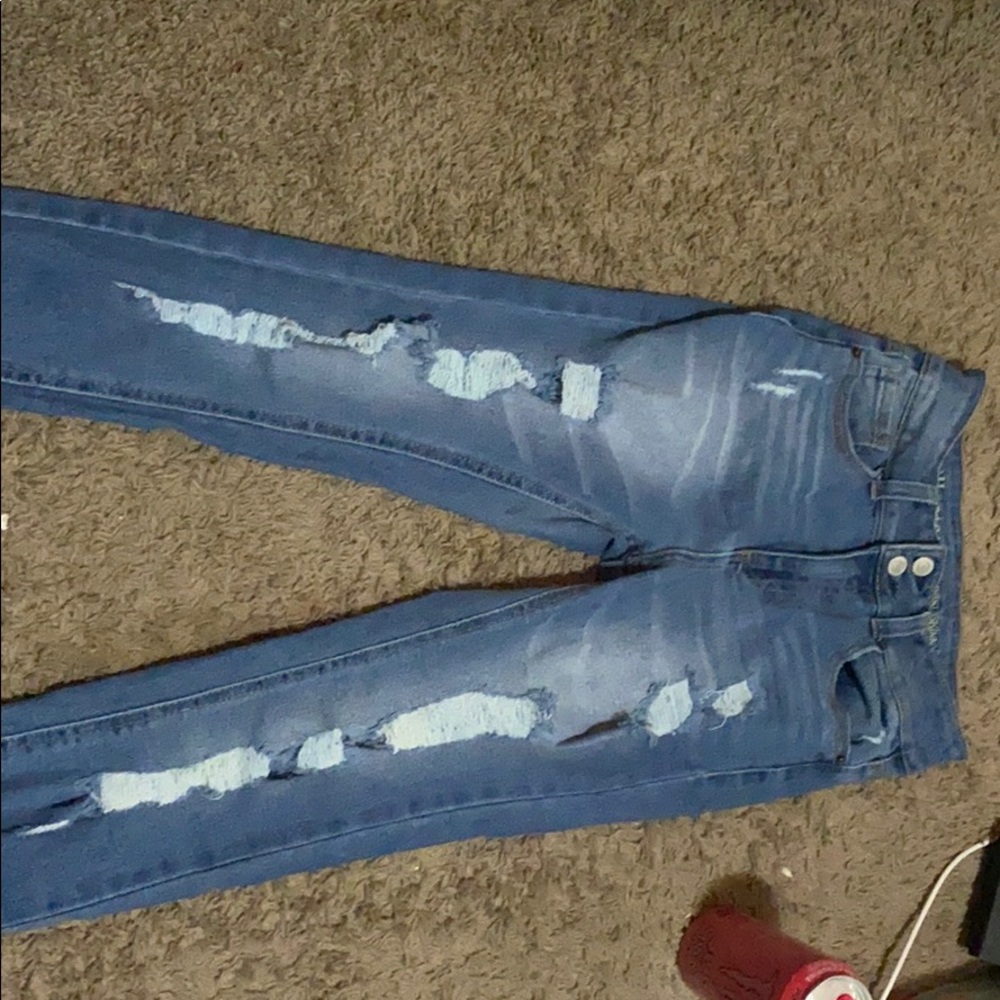 Women’s ripped jeans